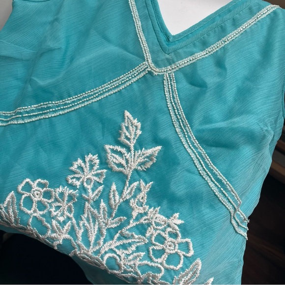 NWT Bandolino Beaded Embroidered Sleeveless Blouse - Picture 4 of 13